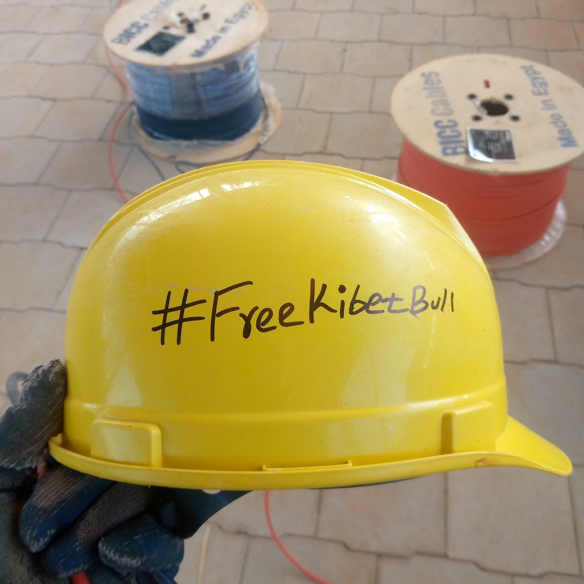 OneDeno254's tweet photo. In solidarity with my boy @Kibet_bull 
#EndAbductionKE #FreeKibetBull https://t.co/khRuPRIIR0