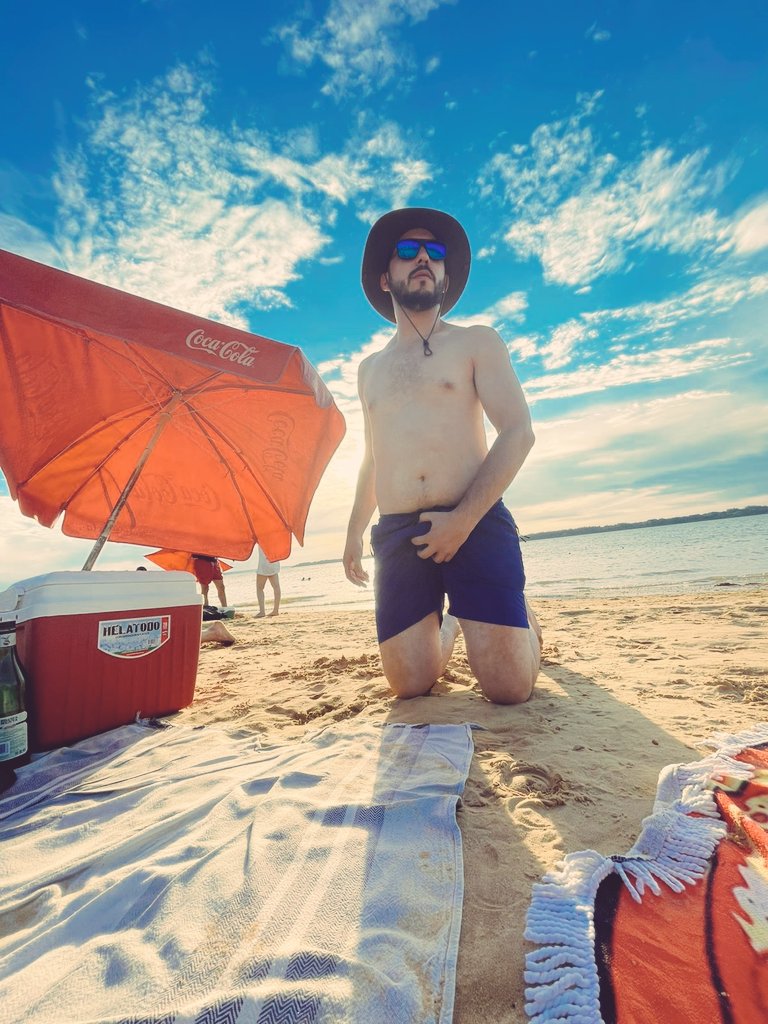 AlexisAniVe's tweet photo. No llegamos a Basil, peeeeroo... hubo playita jajaja https://t.co/V0m5S9jKwf