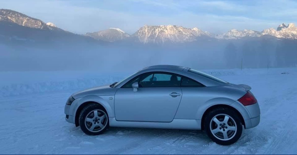 Mit 25 Jahren auf die 250.000 km gekommen. Mein treuer Begleiter im Alltag 🥰 seit fast 20 Jahren.

Hat auch einige Männer überlebt 😉 

Leider ist auch unsere Verbindung endlich. Wichtige Ersatzteile sind nicht mehr zu haben 😢