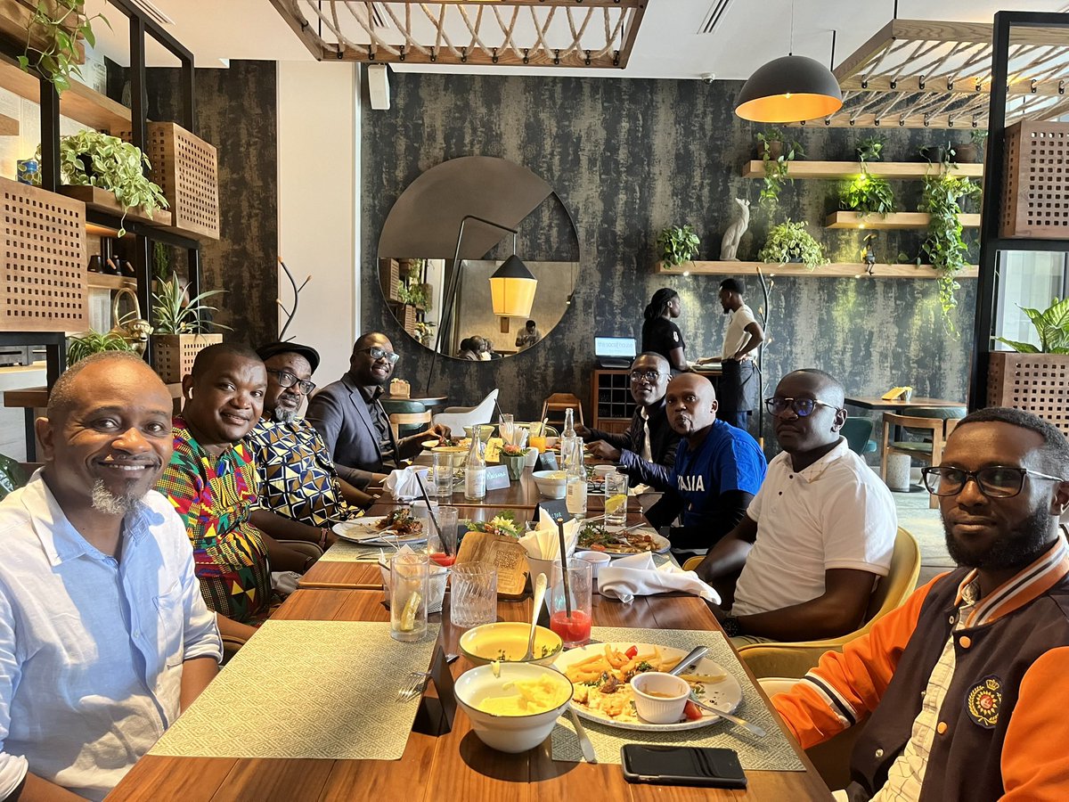 Grateful for an incredible 2024 with The Men’s Book Breakfast (The MBB)!

📚 Favorite Book: The Fatherhood Principle by Dr. Myles Munroe
💡 Insight: “A vision is validated by testing.”

🎉 Highlights
✅ 2,773 participants
✅ 250+ Leaders
✅ 24 countries

Thank you &amp; #HappyNewYear