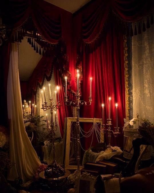 Build a gothic castle in the woods

An interactive thread