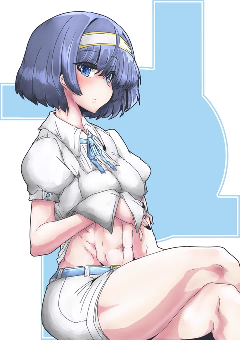 今日の日課は上着たくし上げ腹筋バキバキ部つづみさんです 