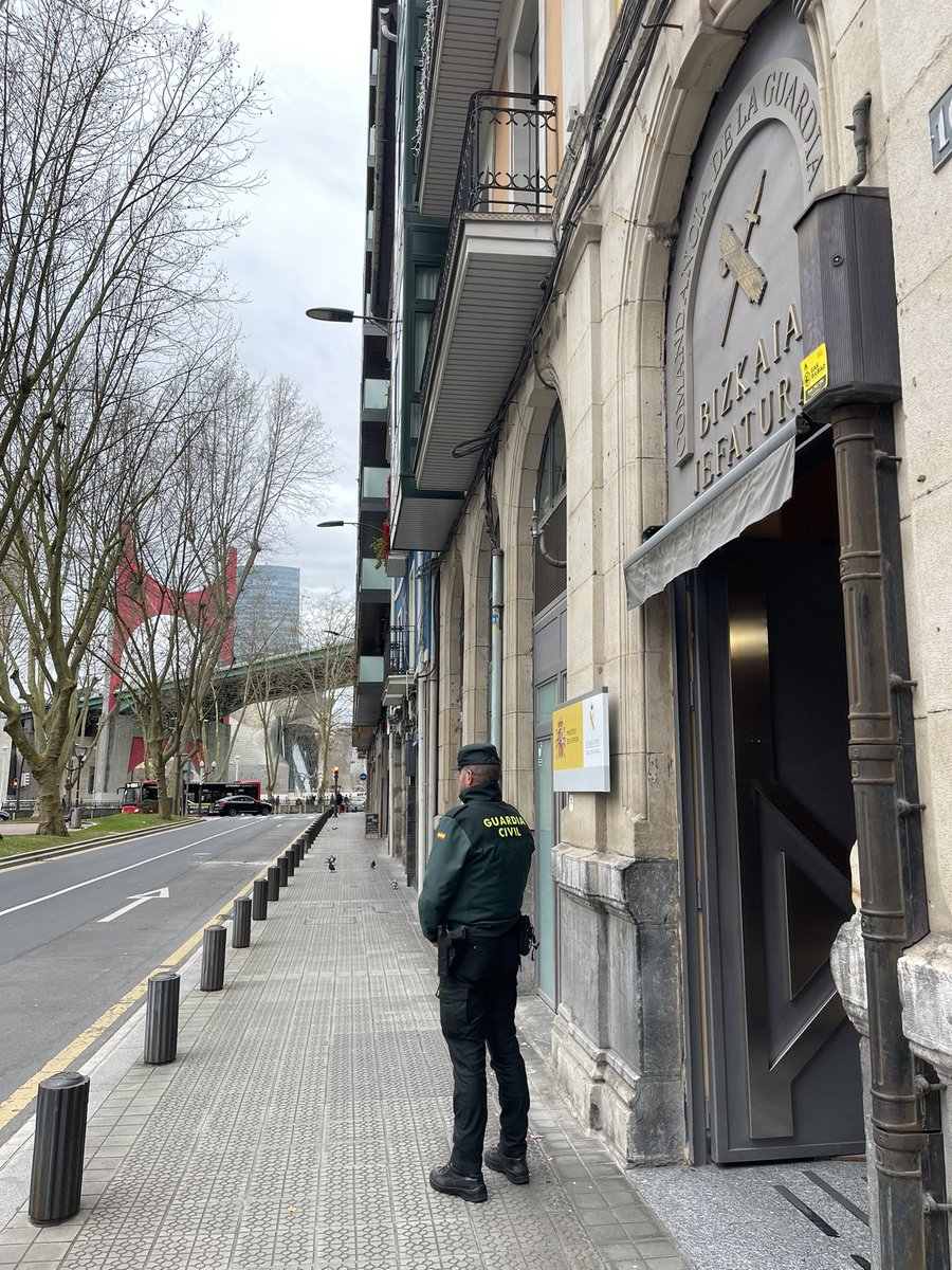 gcivilbizkaia's tweet image. (1/2) Queridos #ReyesMagos otro año más os pedimos #donantes de #sangre #médula #órganos #cordón 

Nosotros el próximo 23 de enero participaremos en la #campañadedonación de sangre en la #PlazadelaSalve de #Bilbao de 09:15 a 14:15 horas.

Salva vidas, colabora 🩸