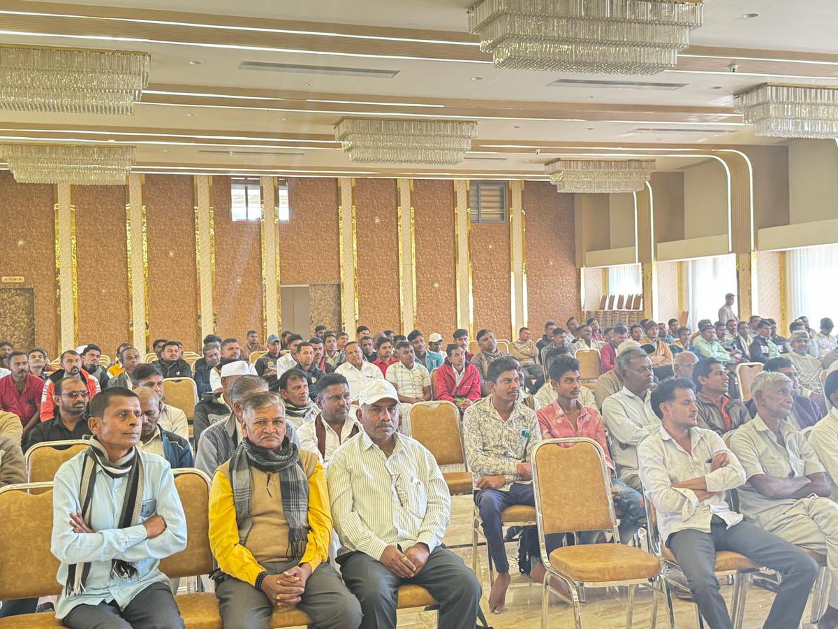 આજે પીપલોદ ઘનશ્યામ રિસોર્ટ ખાતે ધાનપુર અને દેવગઢ બારીયા તાલુકા ની દૂધ મંડળીઓ ના પ્રમુખશ્રીઓ અને મંત્રીશ્રીઓ ની બેઠક રાખવામાં આવી જેમાં સૌની સાથે સંવાદ કરવામાં આવ્યો તથા દૂધ મંડળીઓ ને વધુ મજબૂત બનાવવા હેતુ સાથે માર્ગદર્શન આપવામાં આવ્યું.