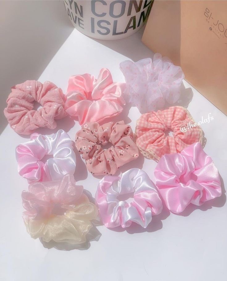 yoursweetpeachy's tweet photo. Scrunchie🎀

#aesthetic #cewek #ferditayfur #GranHermanoAr #LingOrm #srchafreen #ViratKohli𓃵 https://t.co/g6PG8uKKww
