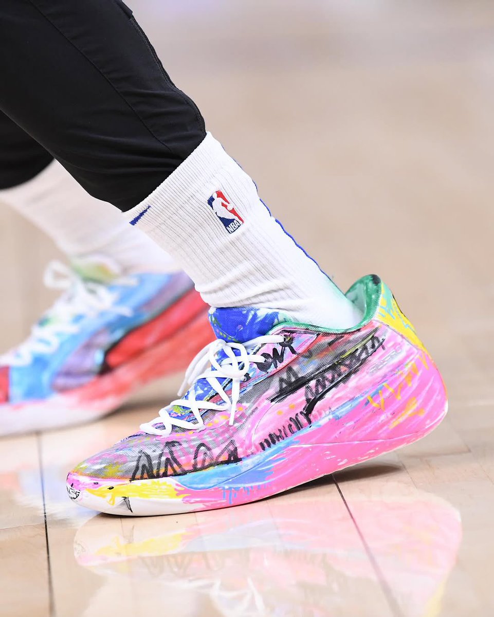 DS17_FG's tweet image. I think the shoes my kids got me for Christmas were it… they really helped 😅💯