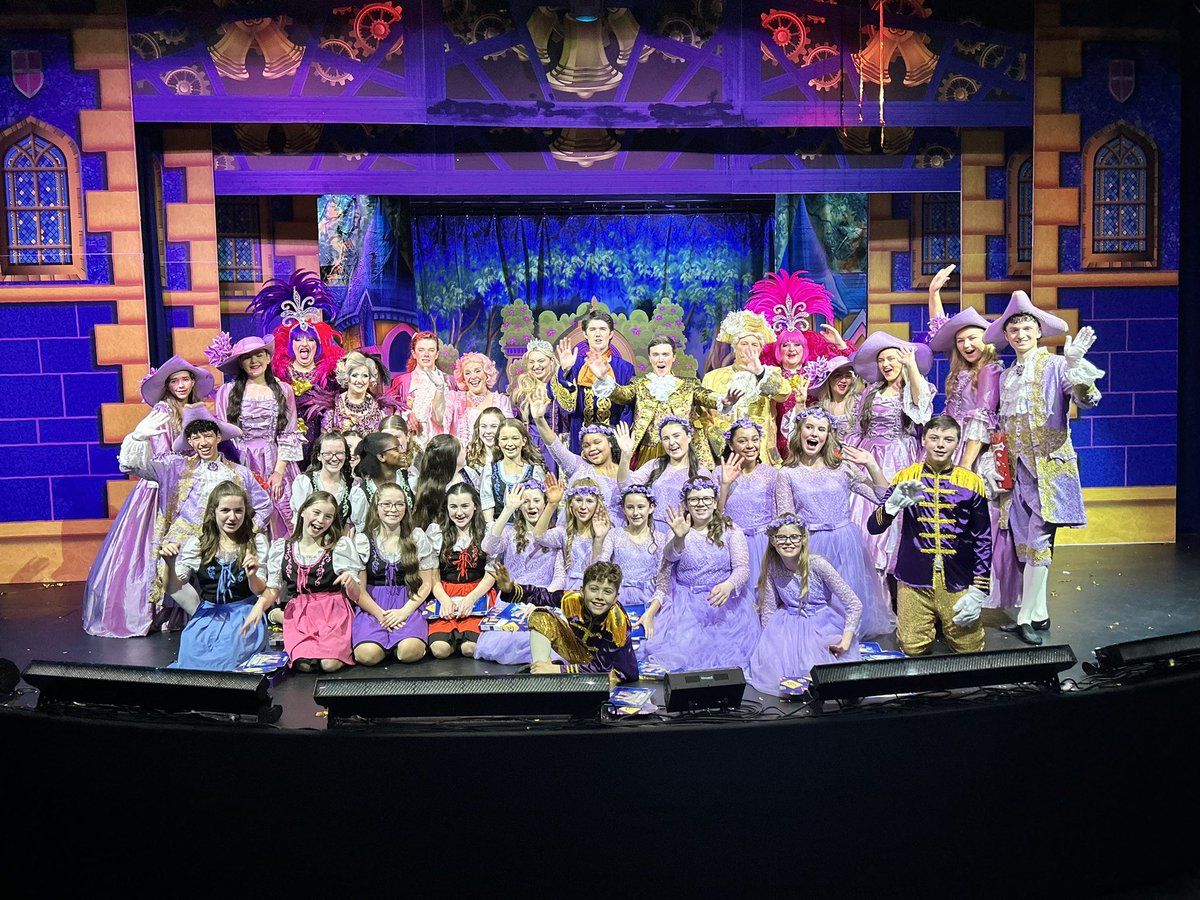 Liberty Panto tweet media