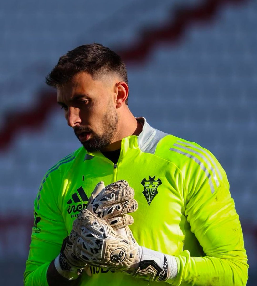 RG Gloves España tweet media