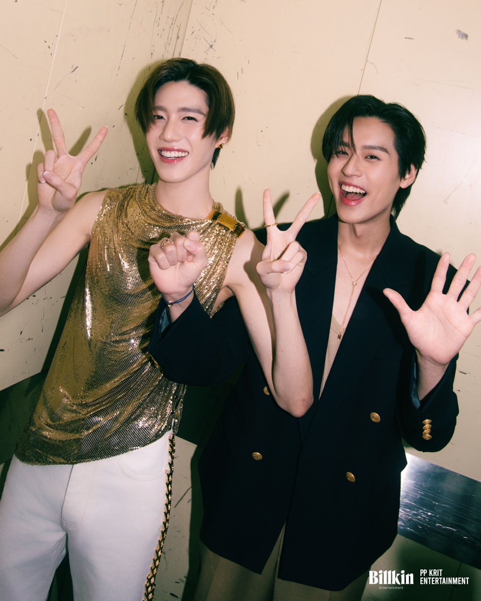 Billkin_Ent's tweet photo. ภาพบรรยากาศงานเคานต์ดาวน์สุดประ��ับใจที่ ICONSIAM 🧡🤍 #บิวกิ้นพีพีxไอคอนสยาม2025

หวังว่าโชว์นี้จะเป็นโชว์ปิดท้ายปี 2024 ที่ประทับใจไปตลอดปี 2025 ของทุกคนนะ

#AmazingThailandCountdown2025
#COUNTDOWNatICONSIAM
#Bbillkin #PPKritt https://t.co/fu3pLGREz6