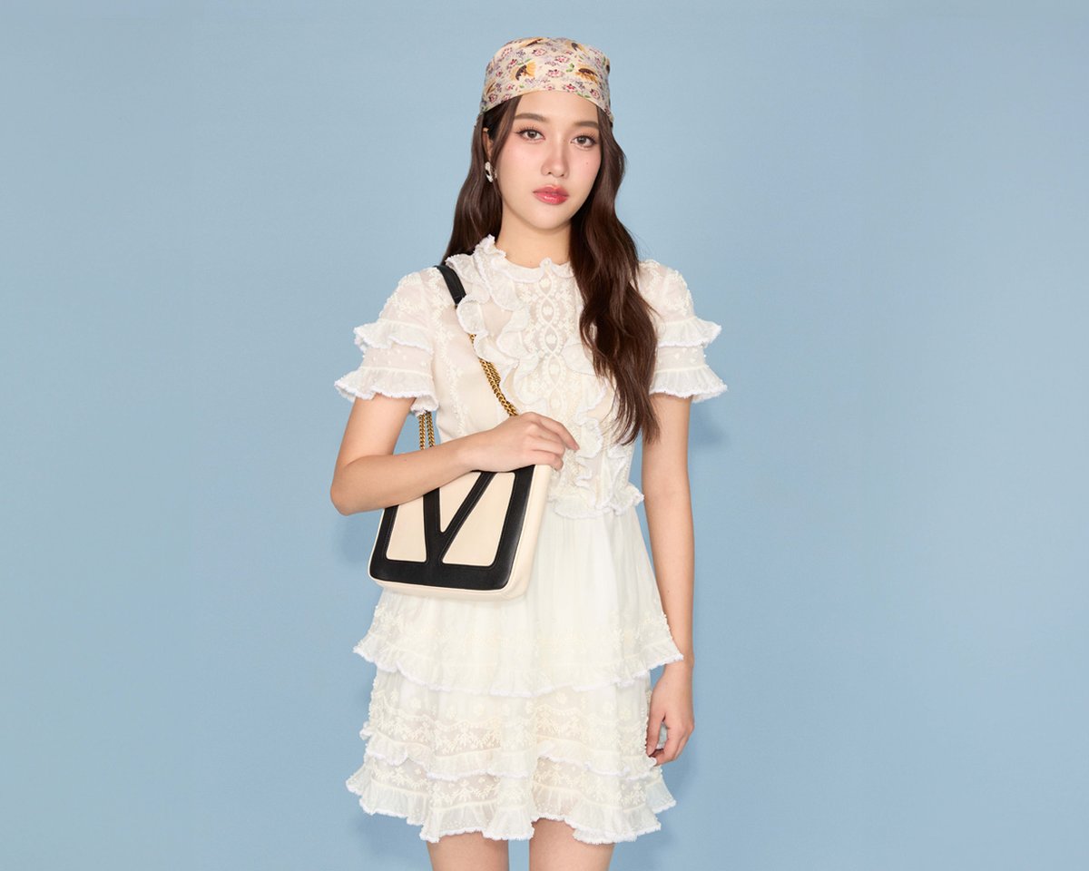 #Valentino Appoints Thai Actress #FreenSarocha As Brand Ambassador bagaholicboy.com/2025/01/thai-a…