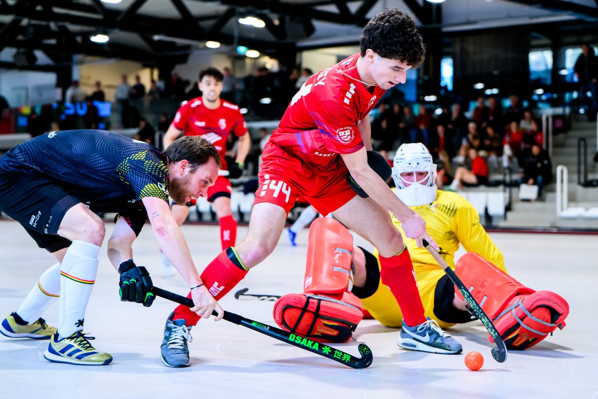 USAFieldHockey's tweet photo. The No. 10 U.S. Men’s National Indoor Team pulled off an upset over No. 3 ranked Belgium in their second match of the 2025 Rohrmax Cup. An explosive offensive effort saw the Wolves take an 8-4 victory. 

➡️ https://t.co/47VfxNRn6x https://t.co/CAkRwIqjV6