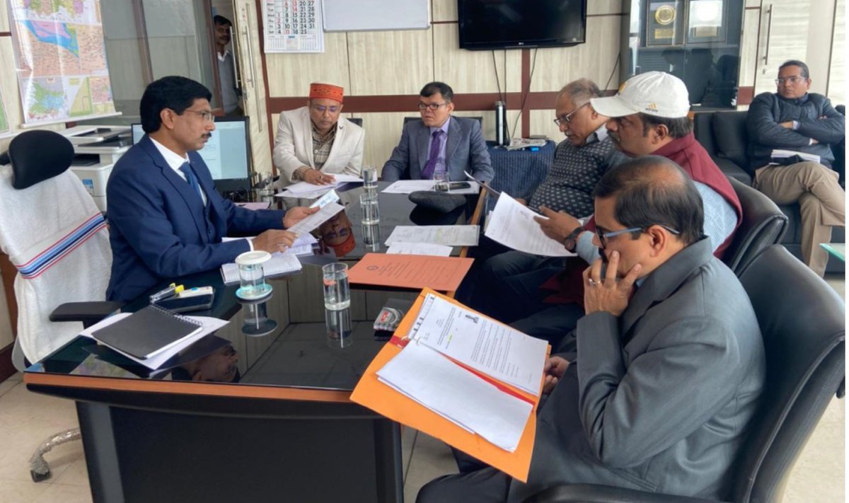 #बिहार में नागरिकता संशोधन अधिनियम (CAA) के तहत पहला नागरिकता प्रमाणपत्र जारी किया गया।

श्री एम. रामचंद्रुडु, निदेशक, जनगणना-सह-नागरिक निबंधन कार्यालय, पटना की अध्यक्षता में राज्य स्तरीय सशक्त समिति ने #भोजपुर जिले की #सुमित्रा_रानी_साहा को नागरिकता प्रदान करने का लिया निर्णय।