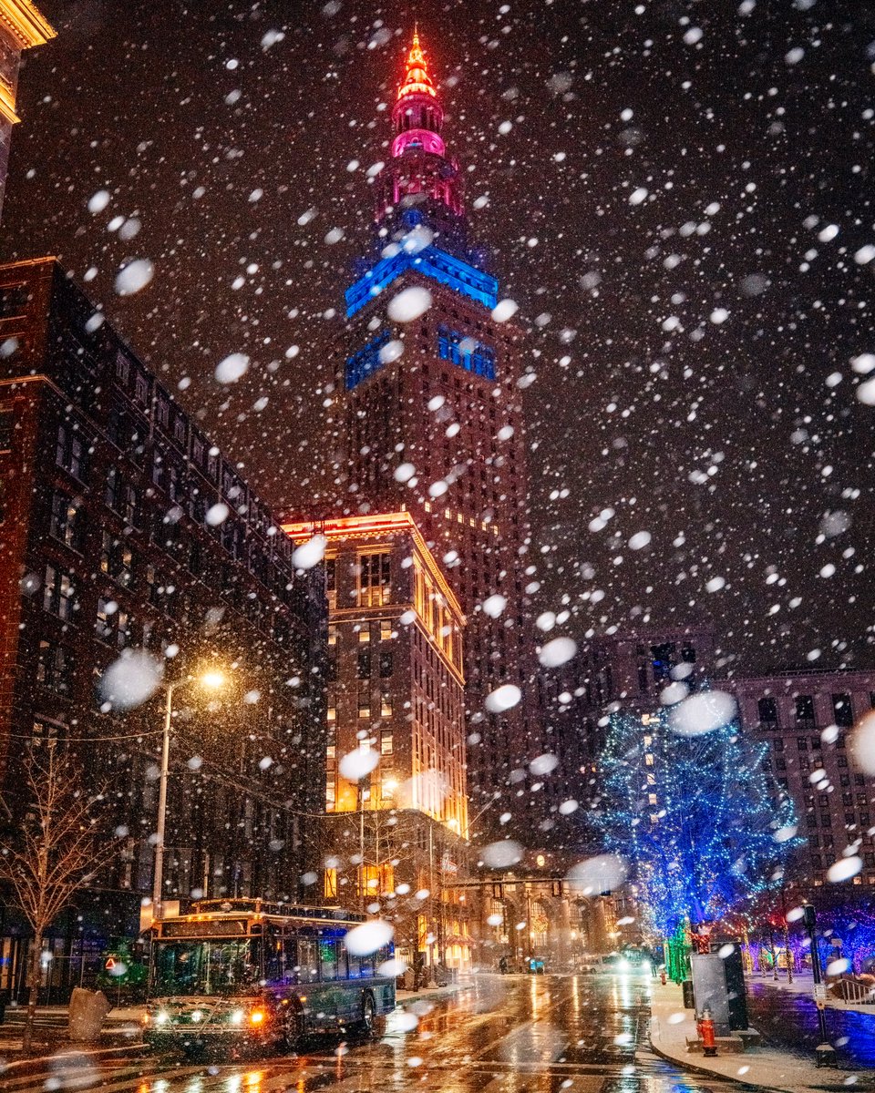 GabeWasylko's tweet image. This Morning’s Snow in Cleveland, Ohio