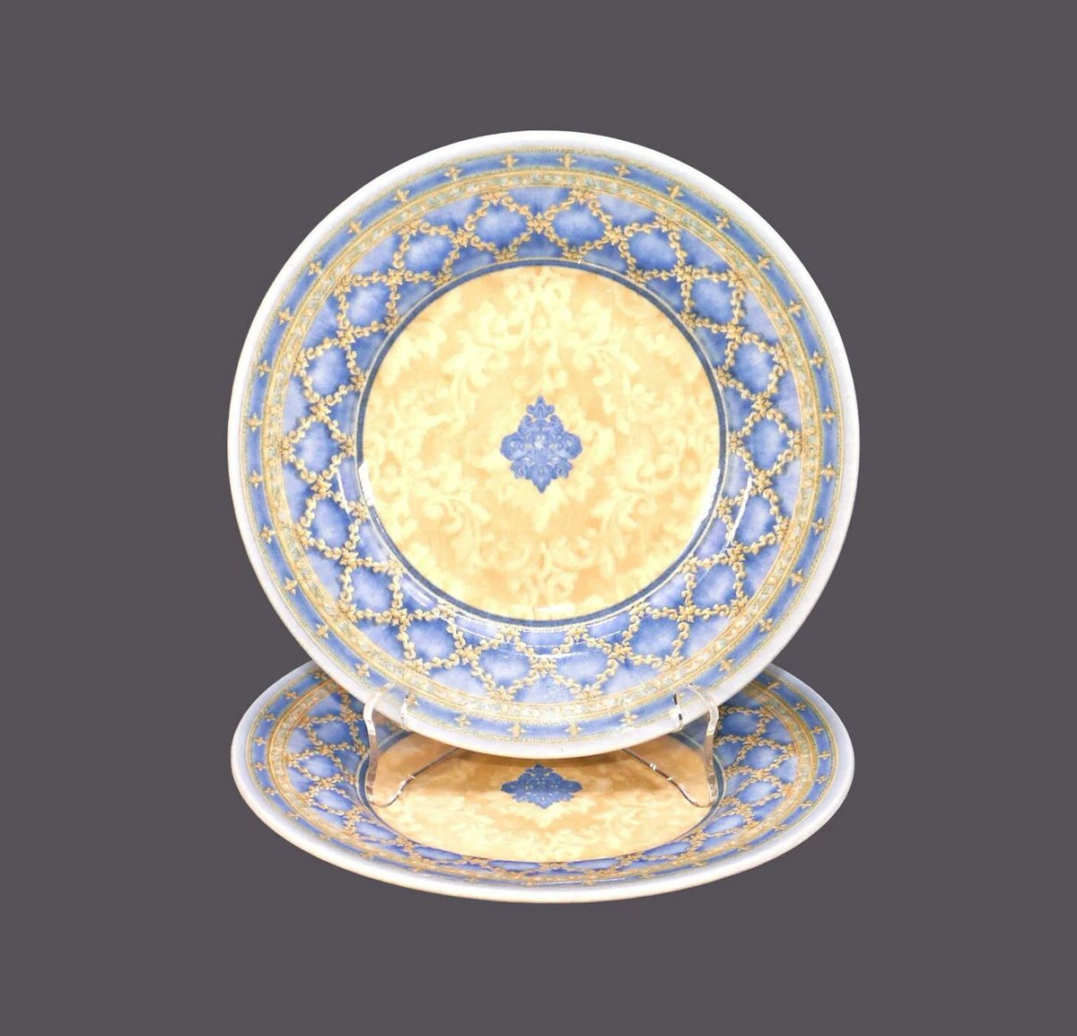 G97816960Girl's tweet photo. Churchill China Prague bread plates. Jeff Banks Ports of Call made in England. https://t.co/guOUsxKRhs via @Etsy #BuyfromGroovy #antiques #tabledecor #tableware #ChurchillChina #ChurchillPrague #PortsofCall #ChurchillPortsofCall #etsysellers https://t.co/mNaNzlYJSV