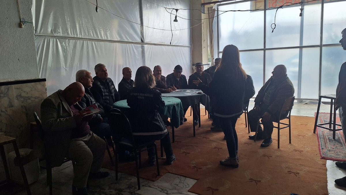 #Kumluca
#TarımsalÜretimPlanlaması kapsamında ilçe, mahalle ve köylerde üreticilerimize Bitkisel ve  Hayvansal Üretim Planlamasının avantajlarını ve desteklemeleri anlatıldı. 
#TarımSahada
#GelecekTarımda

<a href="/FratErkal/">Fırat Erkal</a> <a href="/ibrahimyumakli/">İbrahim Yumaklı</a>