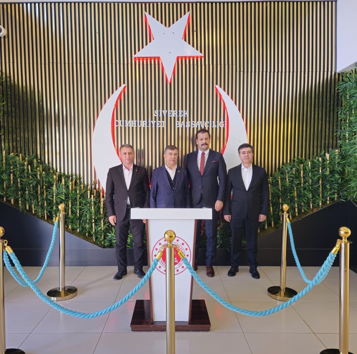 Milletvekilimiz Sn. <a href="/malicevheri/">𝐃𝐫. 𝐌𝐞𝐡𝐦𝐞𝐭 𝐀𝐥𝐢 𝐂𝐞𝐯𝐡𝐞𝐫𝐢</a>, İlçe Başkanımız <a href="/Cengizozeyran82/">CENGİZ ÖZEYRANOĞLU</a> ile birlikte Cumhuriyet Başsavcımız Sn. Seçkin Şahan’nı ziyaret ettik. 

Konukseverliği için kendilerine teşekkür ediyorum.