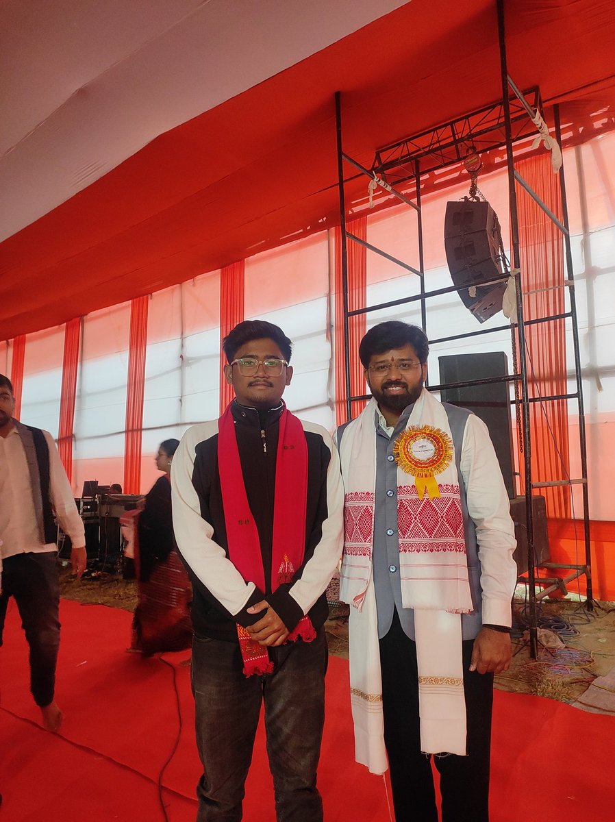 লখিমপুৰত অনুষ্ঠিত ৩০ সংখ্যক ৰাজ্যিক সন্মিলন ABVP অসম প্ৰদেশৰ কিছু ছবি।

#ABVPAssam #ABVPVoice
