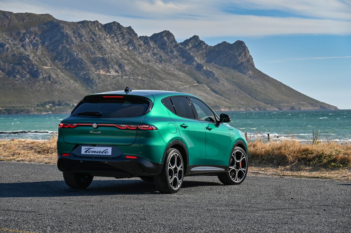 A design that catches your eye!
Shaping tomorrow. Starting today. 
The Alfa Romeo Tonale features: 
Attention Assist ✅
Blind Spot Detection✅
Level 2 Autonomous Driving✅ 

Book your Alfa Romeo test drive:  alfaromeo.co.za/book-test-drive 

#AlfaRomeoSA
#AlfaRomeoTonale