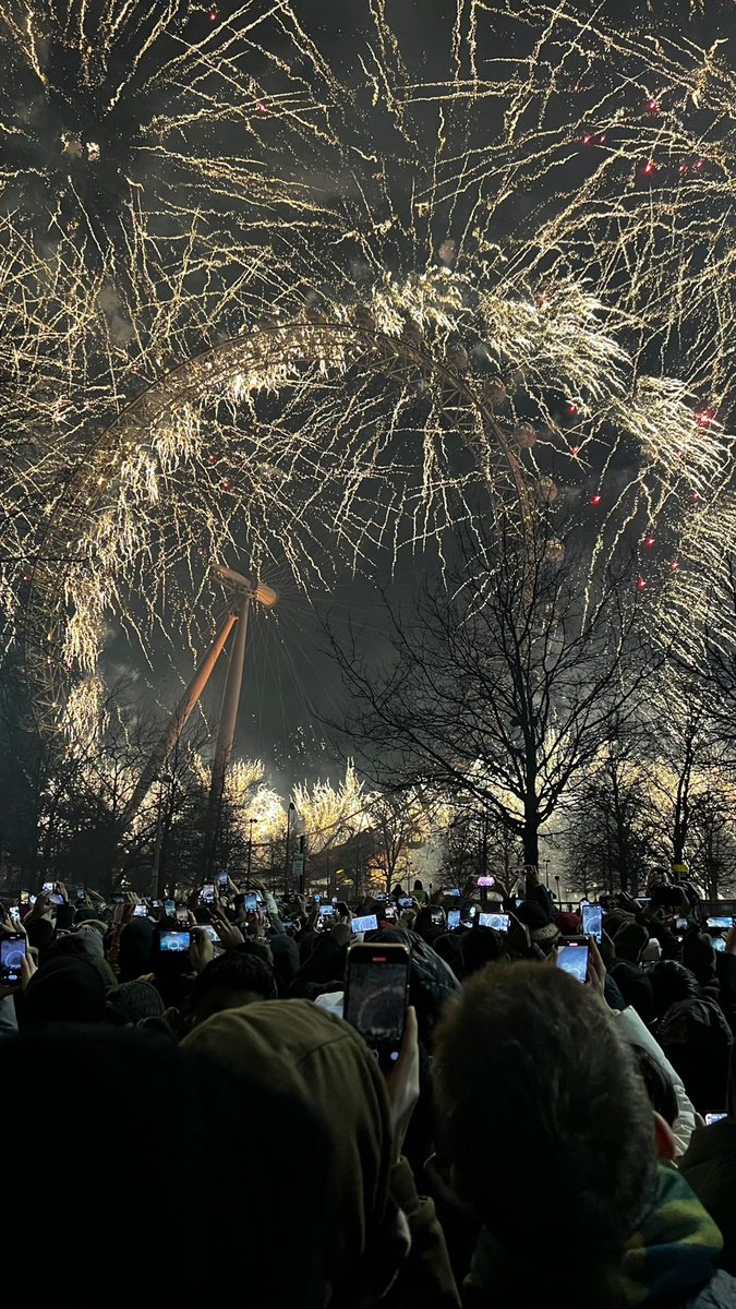 faig07's tweet image. New Year’s Eve Celebrations in London unforgettable moment