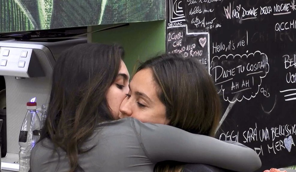 Shivi5_'s tweet photo. la verità è che sono bellissime 💘💕🩷💖💘💓💞🩷💕💖💞 #zelena

#Zelena https://t.co/giebjGwRhp