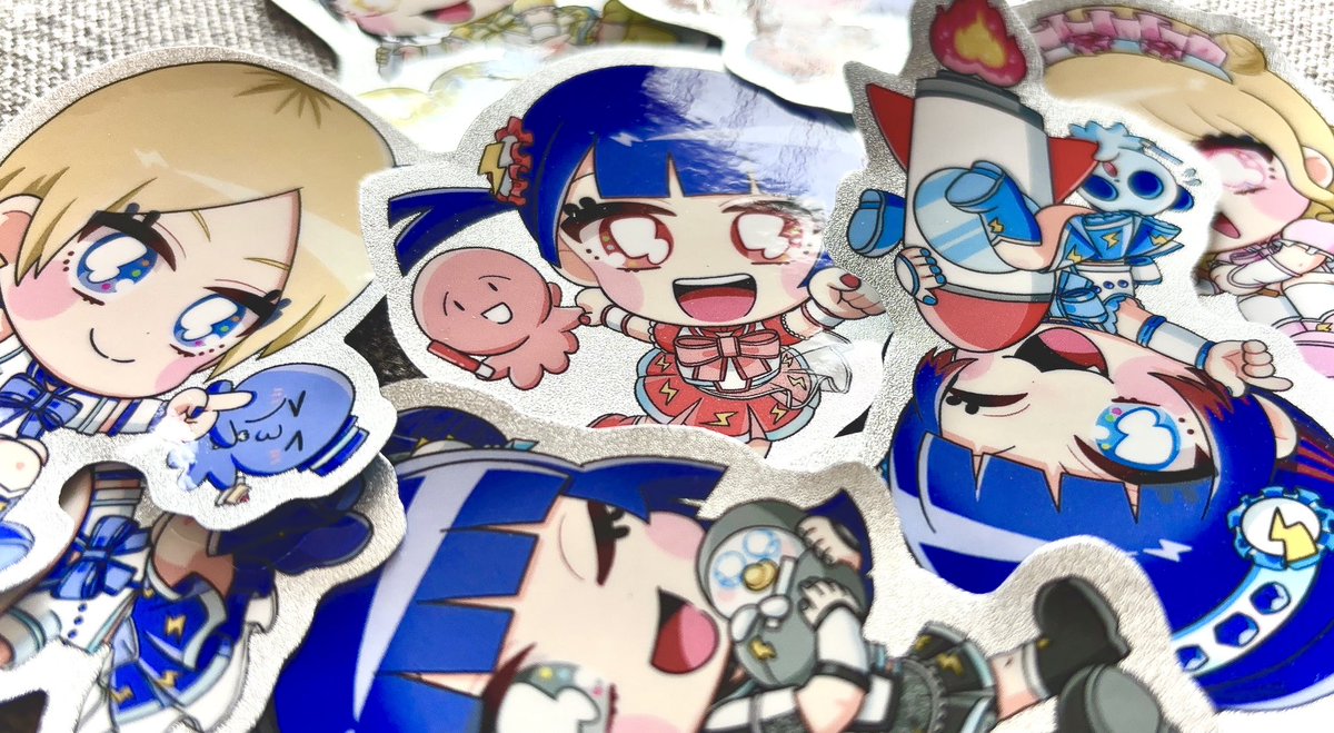 Save the universe🌏ありがとうでんぱ組.inc⚡️

幕張2daysでポストカードとギンギラシールお配布します💖‼️
シールは縁がギンギラでかっちぇ〜のよ！
メンバーとオタク(宇宙人)の関係性をイメージした構図🙌
でんぱ組のライブでは最後のお配布だ…もらってね〜😭❕
#でんぱエンディング　#でんぱイラ