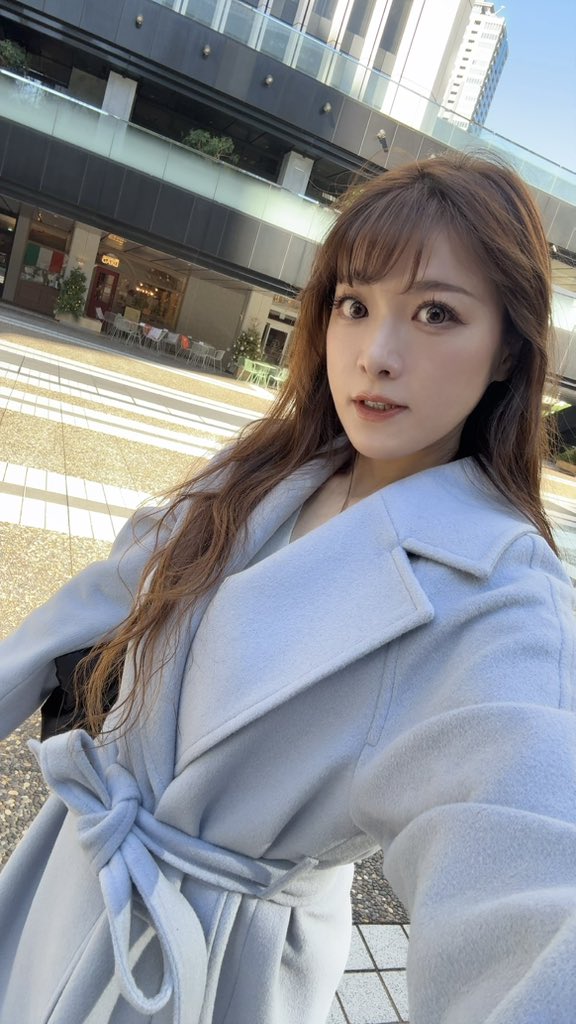 2025年になりましたね😊
いかがお過ごしですか？？

今年は元旦早々から計画表を立て、
2025は着実に学び
更なる海外進出も目指したいなと！

今年も皆様が元気で健やかに生きられ
世界が平和であるよう祈って。
皆さん、2025年もよろしくね🥹

さて明日は本厚木キャビンでピアノソロ❣️
お正月終わり笑