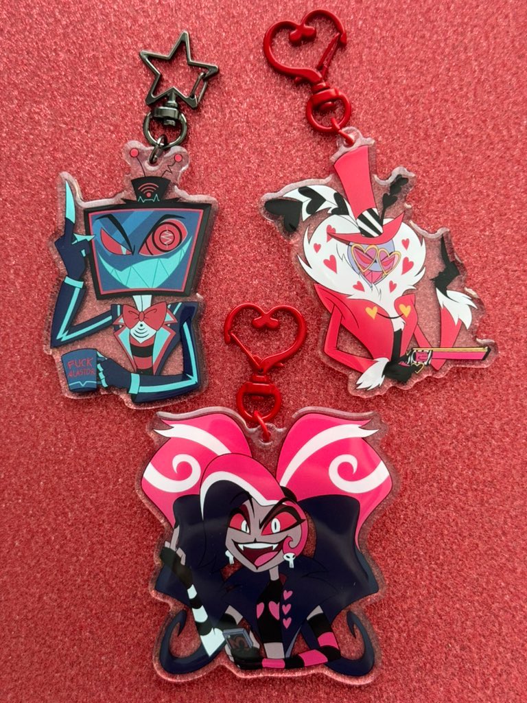 ✨ GIVEAWAY ✨
RT &amp; Follow to win your choice of 2 Flippin’ Hells Keychains! 🖕😝 (Ends Jan 31st). Please also consider checking out my shop for lots of Hazbin goodies! ❤️ (link below) #HazbinHotel