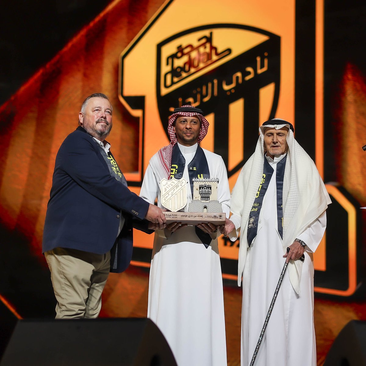 sheffieldfc's tweet photo. نرحب بكل متابعينا من المملكة العربية السعودية،  شغفكم بكرة القدم مبهر ولا يصدق، متحفزين للعلاقة التاريخية مع بلدكم خصوصاً مع عميد الأندية السعودية نادي الاتحاد @ittihad وجهموره الكبير 🤝🙌🙏

#ClubOfPioneers https://t.co/gGDXZlw196