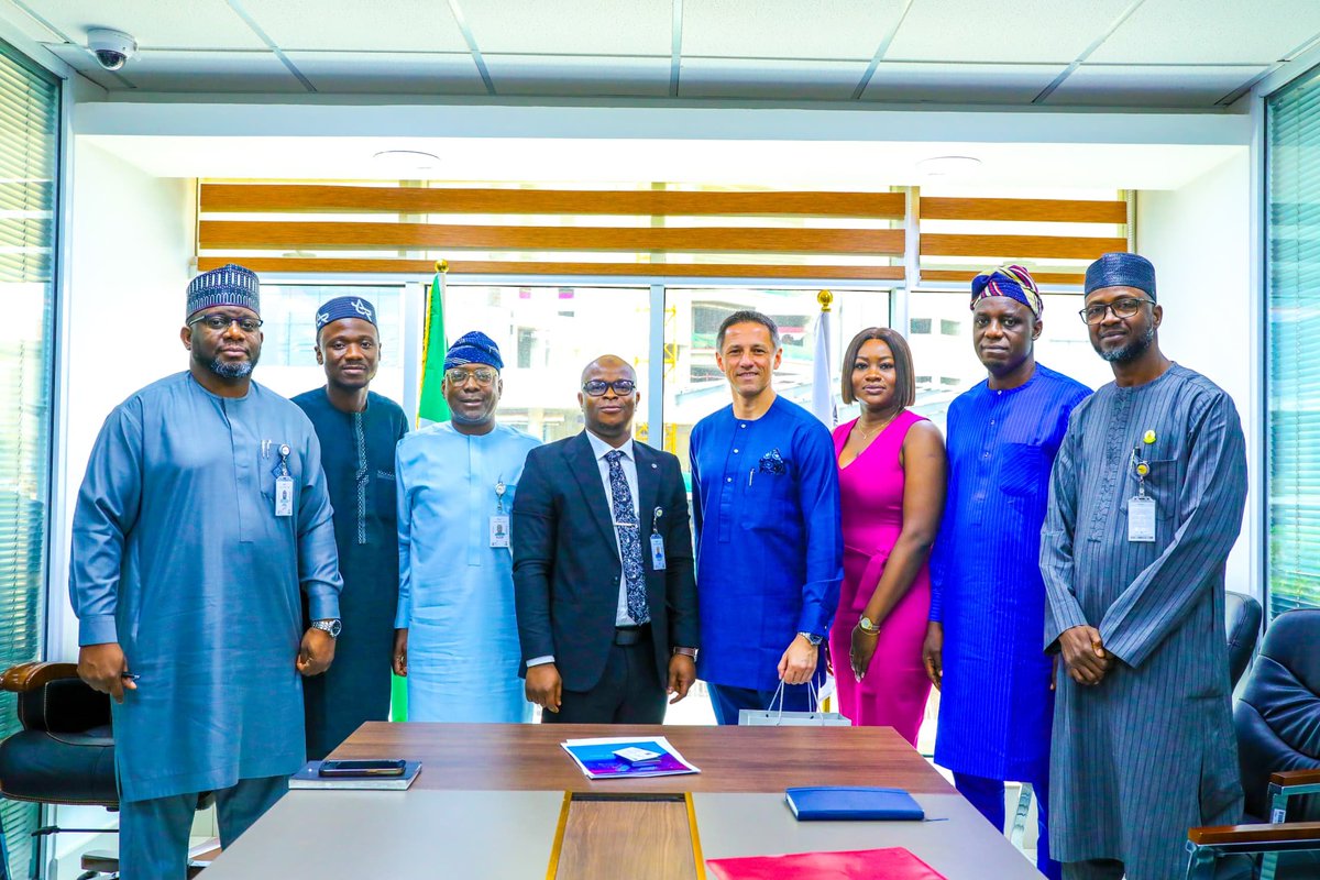 berbzz_'s tweet photo. A thread of where cybersecurity took me in 2024... 
1. Meeting with Top Executives of Galaxy Backbone for area of collaboration and partnership in Cybersecurity. https://t.co/ZreBlfKd0L