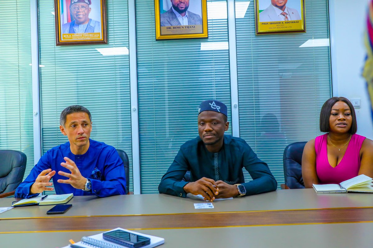 berbzz_'s tweet photo. A thread of where cybersecurity took me in 2024... 
1. Meeting with Top Executives of Galaxy Backbone for area of collaboration and partnership in Cybersecurity. https://t.co/ZreBlfKd0L