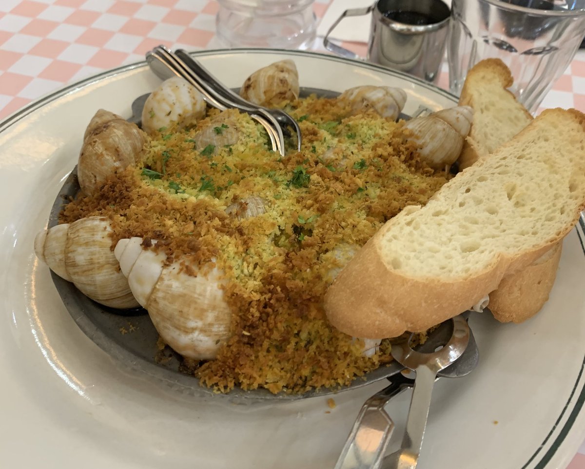 mocipolar's tweet photo. Escargot di union enak juga yha https://t.co/9bANtUl1m3