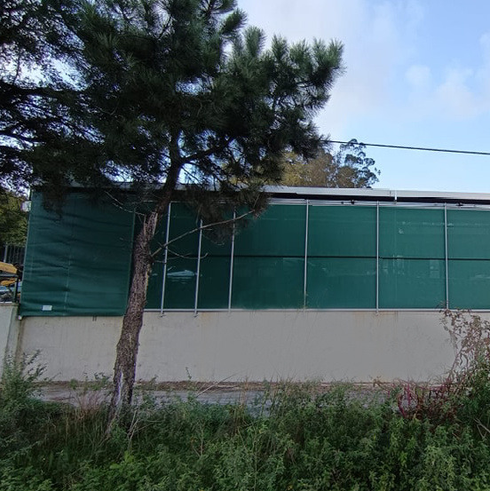 We’re thrilled to share the latest installation featuring the Galebreaker Variable Ventilation System (VVS) - this time installed in Portugal. 

#Galebreaker #VVS #Agridoor