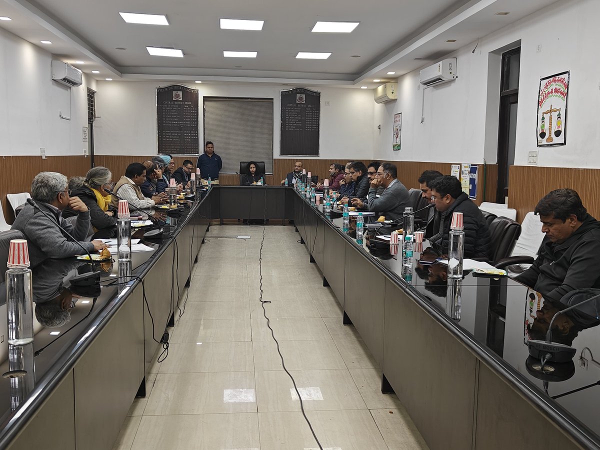 DMCentralDelhi's tweet photo. Third meeting convey by the Role Ovservers with the representative of political parties and election functionaries of District Central.
#ElectionPlanning #MyDelhiMyVote #PledgeToVote https://t.co/18wlAwxlQS