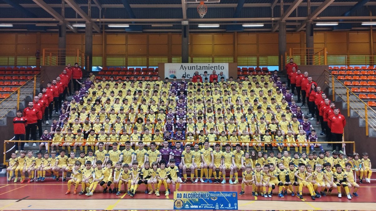 AD Alcorcón FS 2024 / 2025 (@adalcorconfs) on Twitter photo | FOTO DE CLUB Y TORNEO DE REYES |
🏆 Hoy, 3 enero, se celebra la 2ª edición del Trofeo de Reyes Entrada gratuita 🆓
⌚️Foto del club 16:30 h
🆚Partido vs <a href="/CDLeganesFS/">C.D. Leganés Fútbol Sala</a> ⌚️19:00 🏟️P.M. Los Cantos
🤝Recogida de alimentos para el Banco de Alimentos ¡Te esperamos!
#FamiliaAmarilla | FOTO DE CLUB Y TORNEO DE REYES |
🏆 Hoy, 3 enero, se celebra la 2ª edición del Trofeo de Reyes Entrada gratuita 🆓
⌚️Foto del club 16:30 h
🆚Partido vs <a href="/CDLeganesFS/">C.D. Leganés Fútbol Sala</a> ⌚️19:00 🏟️P.M. Los Cantos
🤝Recogida de alimentos para el Banco de Alimentos ¡Te esperamos!
#FamiliaAmarilla
