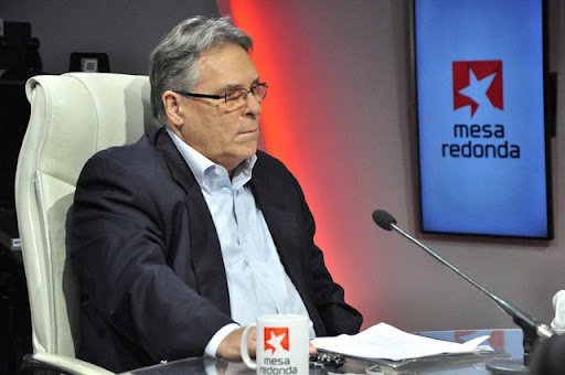 citmacuba's tweet photo. Felicita @citmacuba a Jorge Núñez Jover, Doctor en Ciencias Filosóficas, Académico Titular de la @ciencias_cuba y Profesor Emérito de @UdeLaHabana por Premio Francisco de Arango y Parreño 2024, otorgado por la Sociedad Económica de Amigos del País SEAP
@ArmandoRguezB @EdMartDiaz https://t.co/vKcLpMgXG3