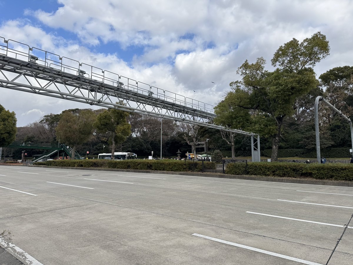hishibou's tweet photo. あけましておめでとうございます⛩
今年、初ブロンプトンは熱田神宮に、初詣行ってきました。
人は多かったです❗️ https://t.co/qKaLvjPiF7
