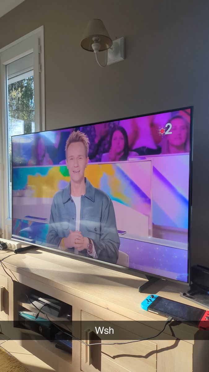 Macronium tweet media