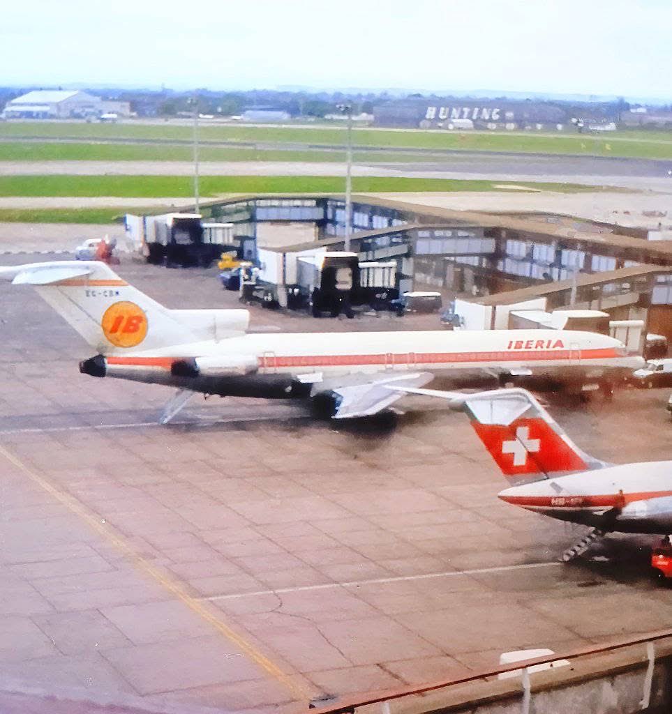 n194at's tweet photo. Iberia
Boeing 727-256 EC-CBM
LHR/EGLL London Heathrow Airport 
Date: 1974
Photo credit Paul Hussey
#AvGeek #Aviation #Airline #AvGeeks #Boeing #B727 #Iberia #London #Heathrow #LHR @HeathrowAirport https://t.co/G9FYQmCyWZ