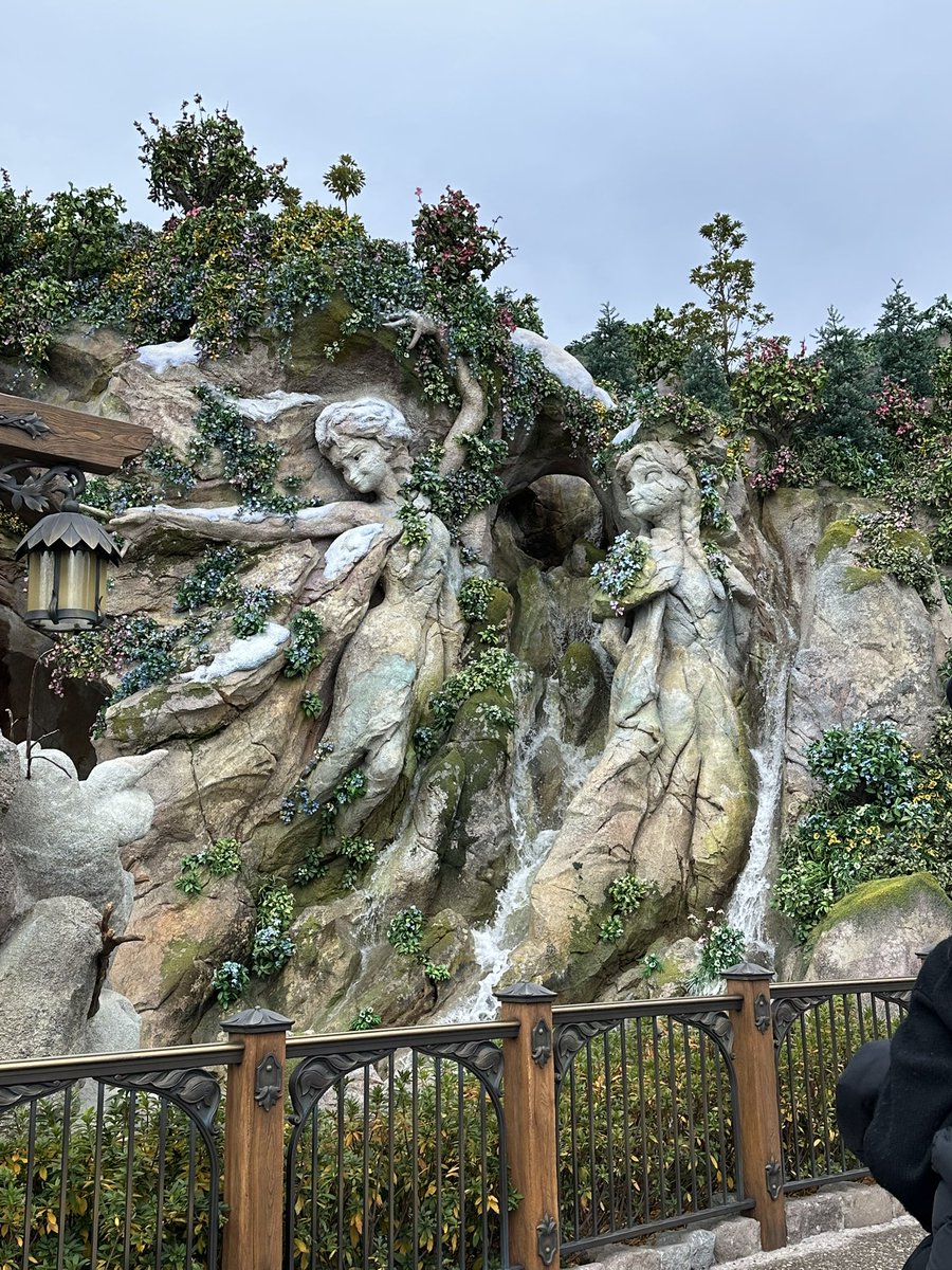 junji033's tweet photo. ディズニーシー満喫中❗️
明日も行きます‼️ https://t.co/wKoDvYR8UG