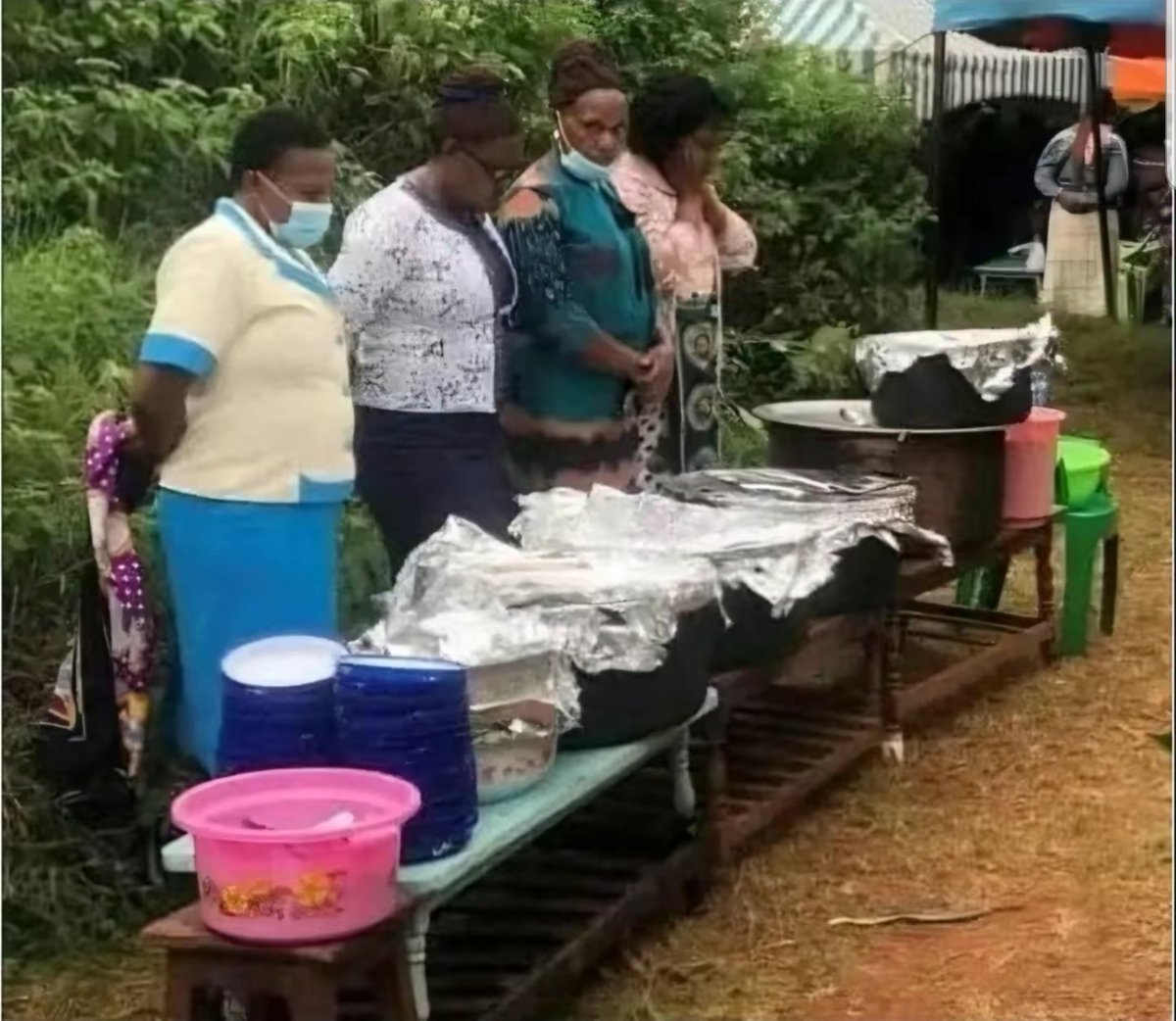 The joy of seeing your mom in this crew😅🙌