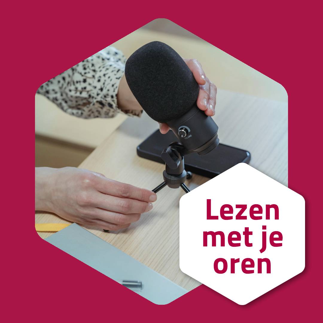 Heb jij onze podcastserie Lezen met je oren al beluisterd? !🎧🎙️Deze serie is een bron van inspiratie voor iedereen die betrokken is bij het onderwijs en de begeleiding van kinderen met een leesbeperking. Meer informatie: passendlezen.nl/podcast óf luister via je podcastplatform