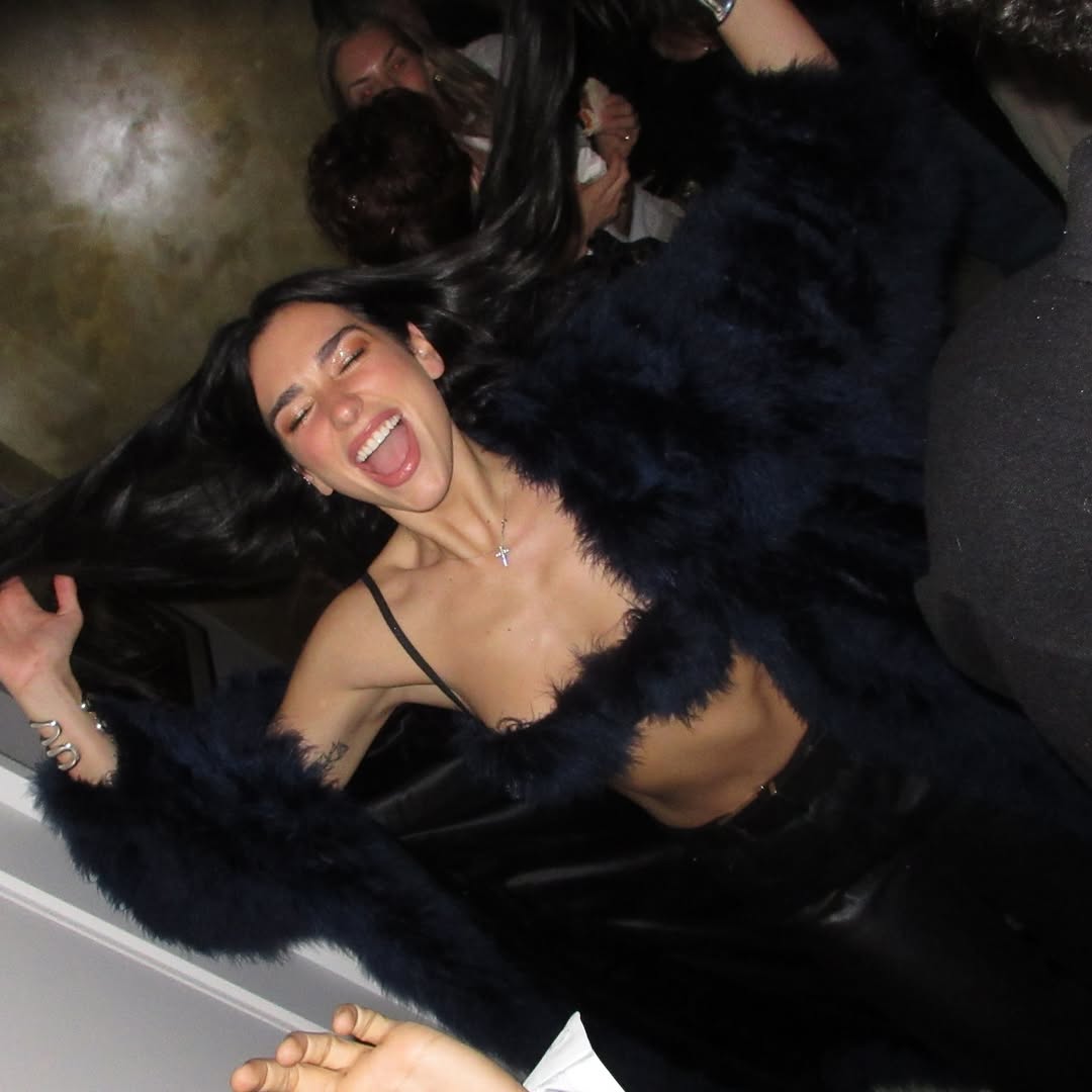 DUA LIPA tweet media
