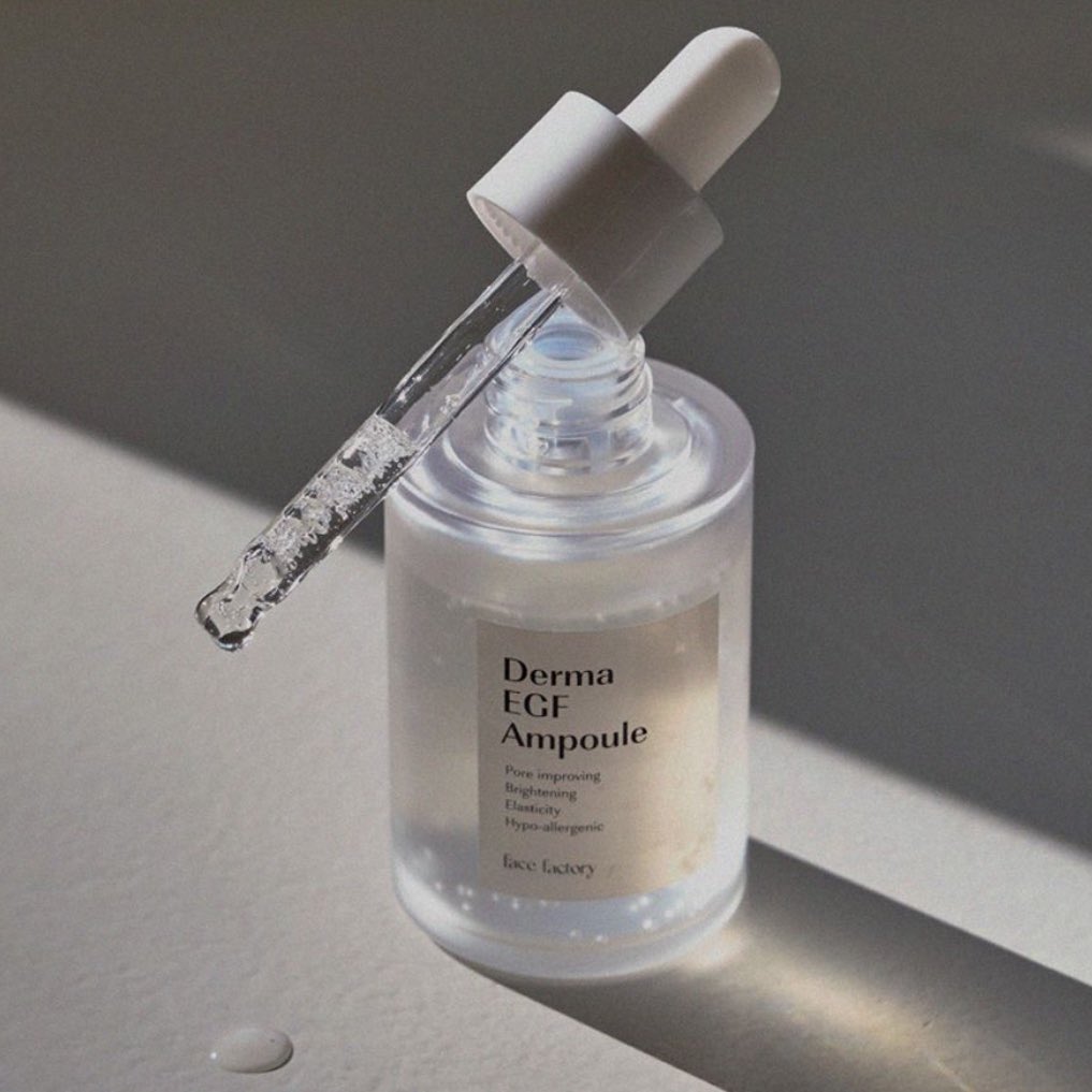 bubuxing's tweet photo. 💧DERMA EGF AMPOULE (30ml)
แอมพูลสามัญประจำบ้านของหลายๆคน เนื้อบางเบาแต่อัดแน่นไปด้วยไฮยารูลอน3ชนิดและโปรตีน EGFแน่นๆในราคาหลักร้อย ช่วยให้ความชุ่มชื้น ปรับผิวกระจ่างใส ซ่อมแซมผิว ลดเลือนริ้วรอยและรอยสิว

🫧ราคา: 450บาท
ค่าส่ง 20บาท
〰️รอสินค้า2สัปดาห์
Mention/dm สั่ง https://t.co/hB4IXnznVu