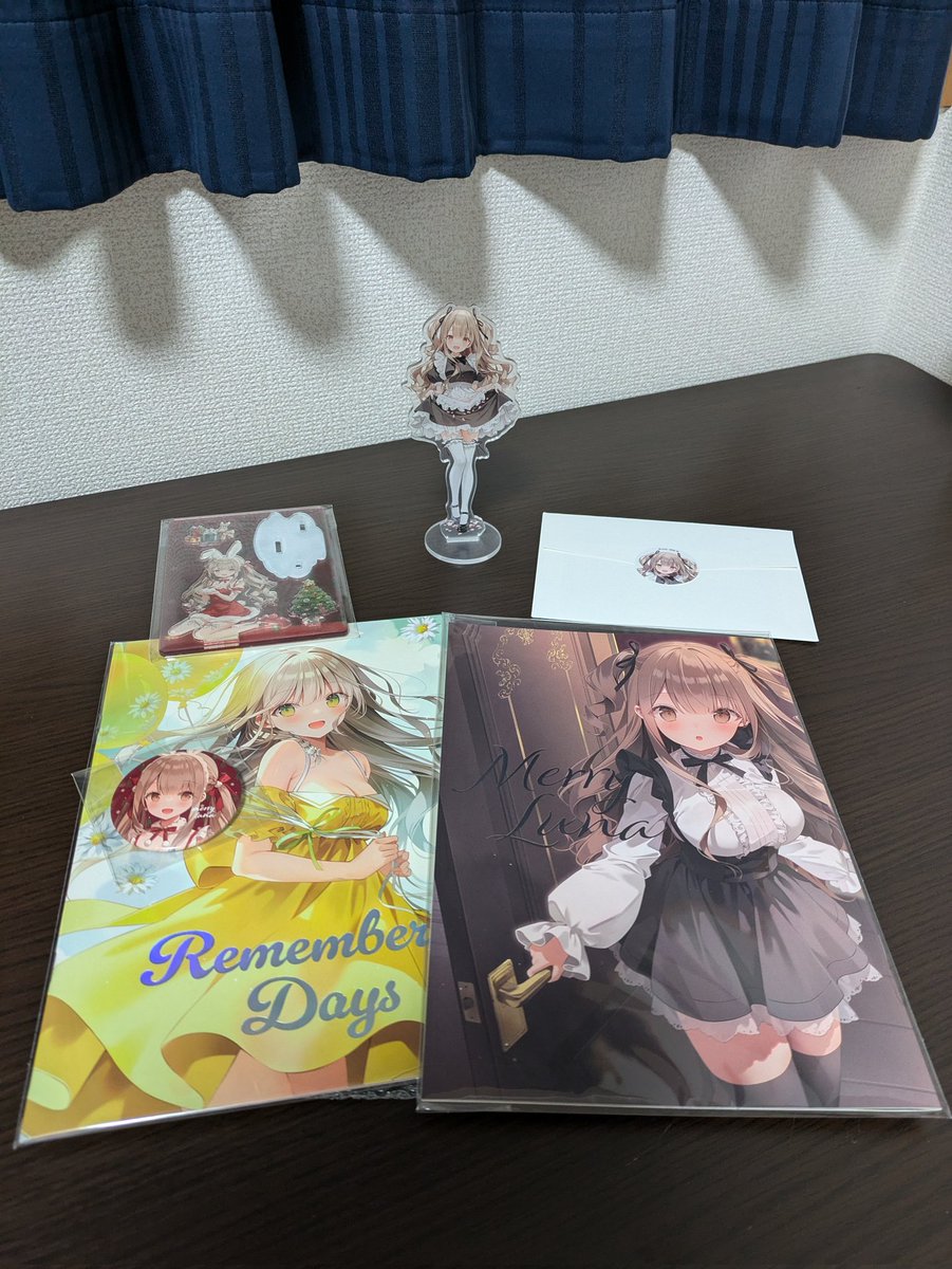 kityandesu's tweet photo. WERI先生のグッズが届いた!
新年からルナちゃんと過ごせるのは
幸せだ〜〜
#WERI https://t.co/RYlm0pOXDV