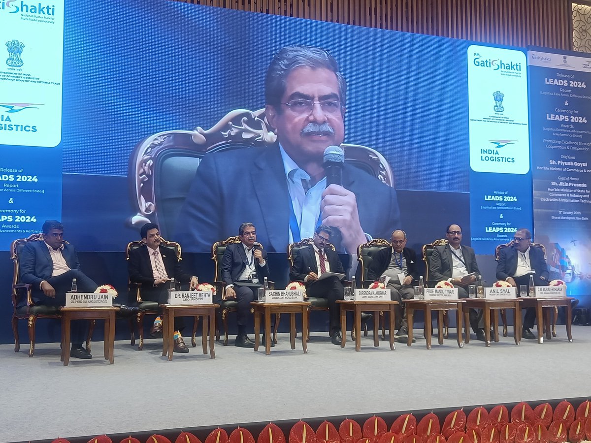 An insightful session with esteemed panelists sharing their thoughts on the future of logistics and innovation. 💡

It's great to see the focus on transforming India's logistics sector!
<a href="/DPIITGoI/">DPIIT India</a> <a href="/Logistics_MoCI/">@Logistics_MoCIGOV</a>
#LEAPS2024 #TruckSuvidha #InnovationInLogistics