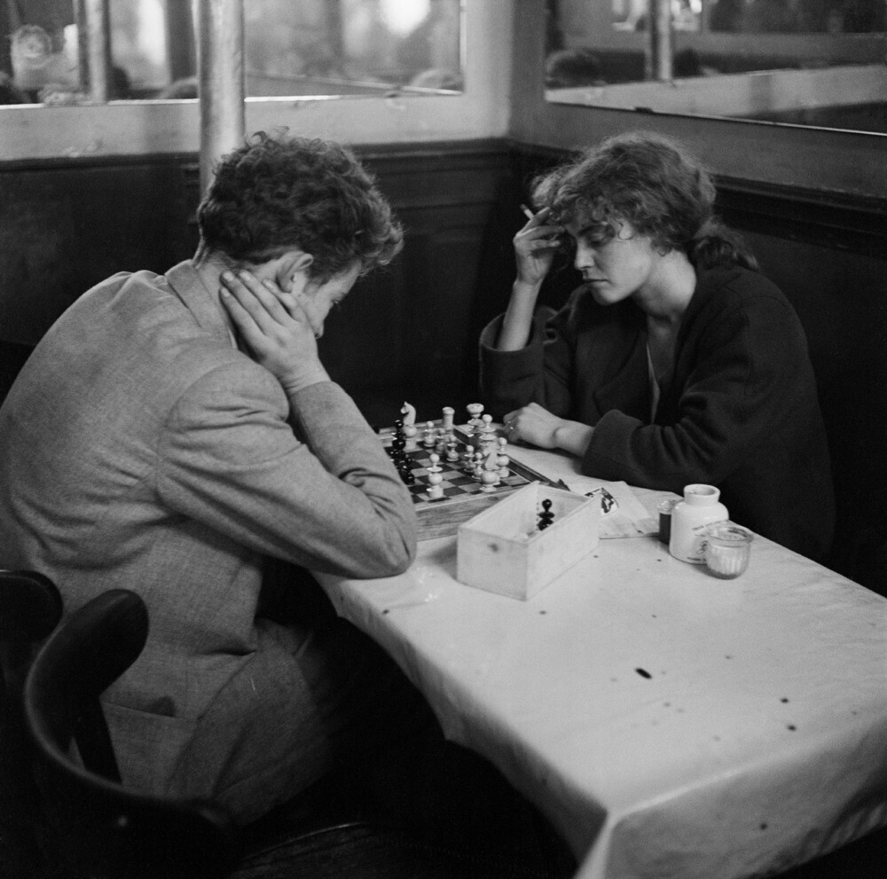 Paris 1950–1954 #Photography by Ed van der Elsken