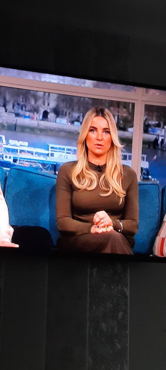 David_Witherz's tweet photo. Who is she? Think I'm in love ❤️  haha #thismorning #itv https://t.co/CMkFbOCW1J