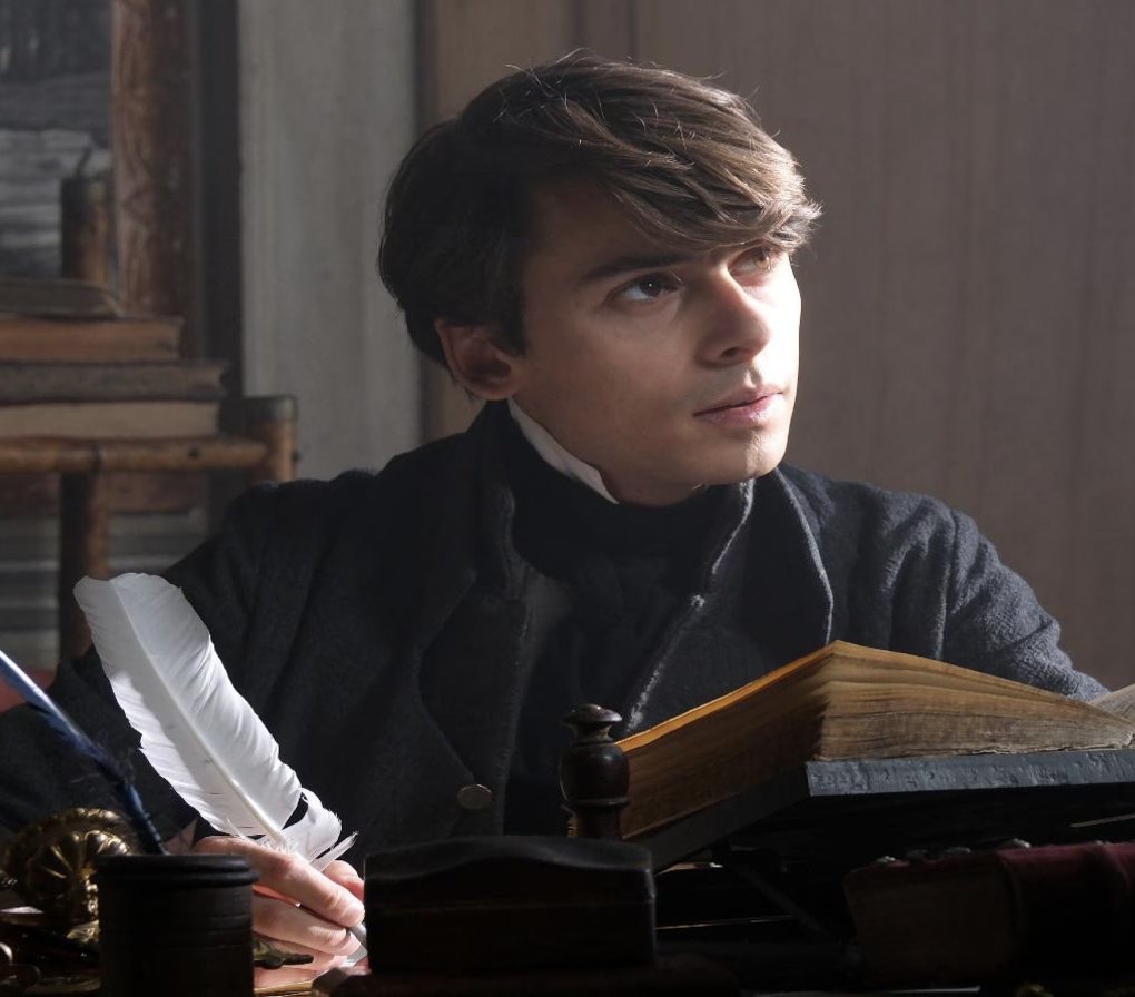 🔸 Sarà “Leopardi. Il poeta dell’infinito”, regia di Sergio Rubini, ad aprire la grande stagione della fiction della Rai 2025.
In onda martedì 7 e mercoledì 8 gennaio in prima serata su Rai 1, la miniserie è coprodotta e distribuita nel mondo da #RaiCom.