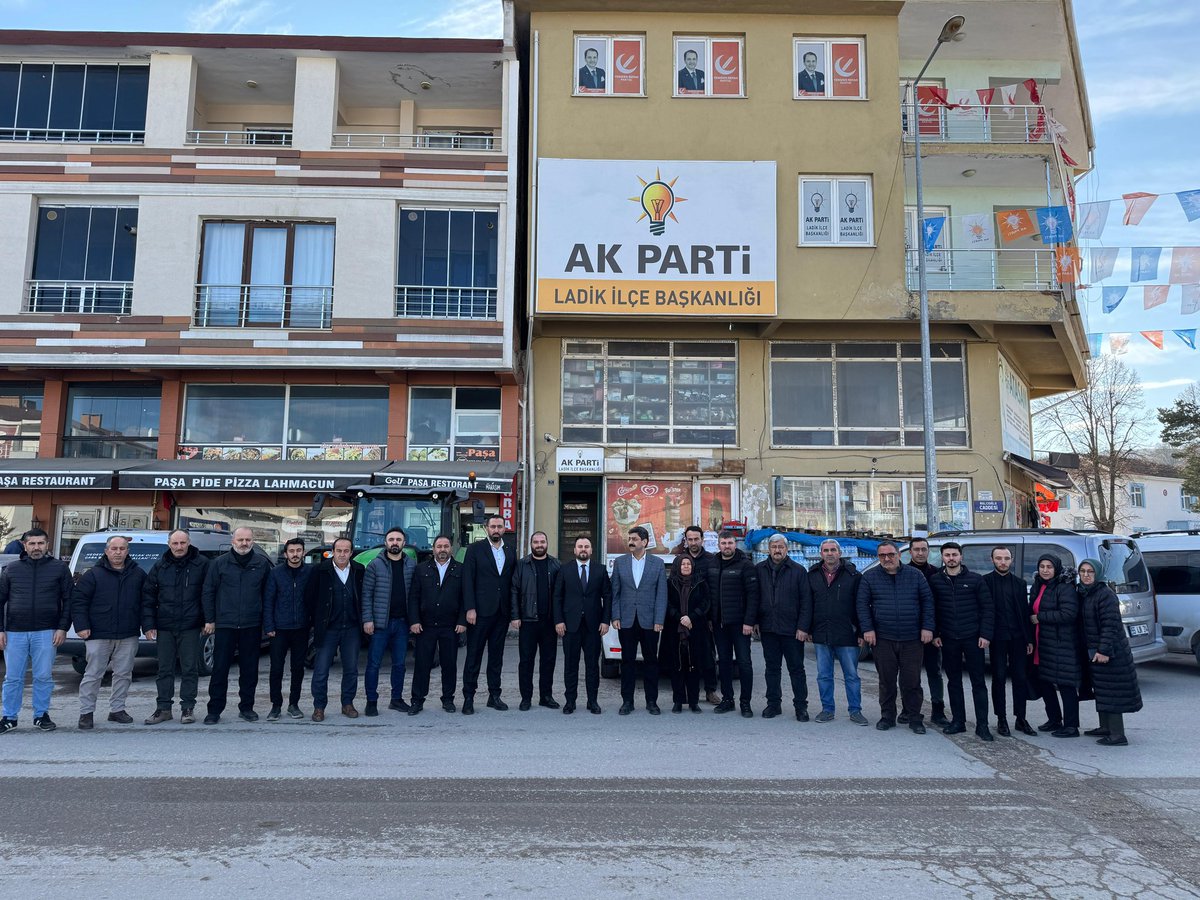 📍#Samsun #Ladik
Teşkilat çalışmalarımız kapsamında AK Parti Ladik İlçe Başkanlığımızda istişare ve değerlendirme toplantımızı gerçekleştirdik.

Misafirperverlikleri için Ladik teşkilatımıza teşekkür ediyorum.