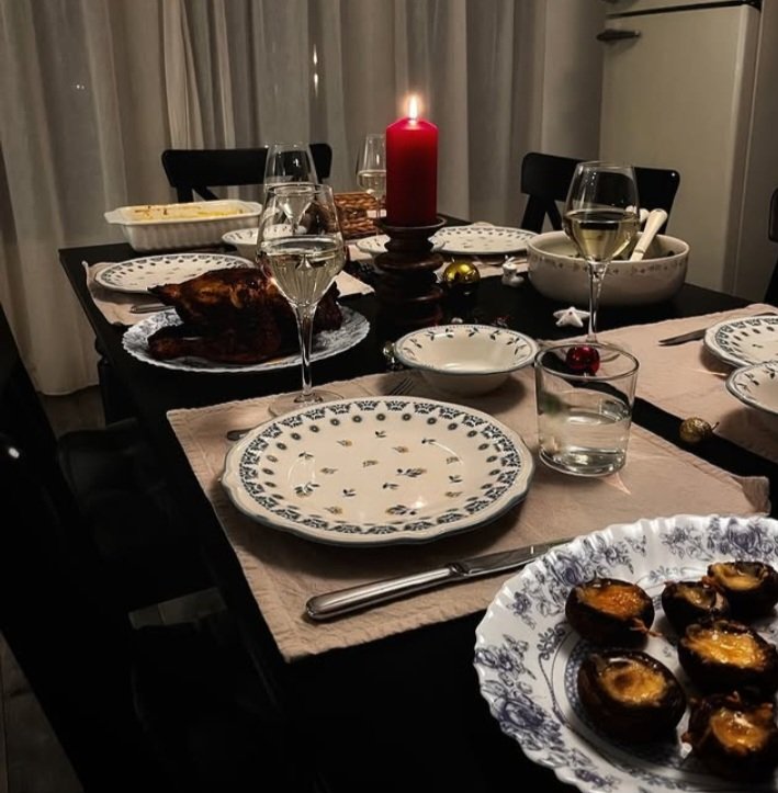 LondonSweta's tweet photo. Some Flashback of candle night with colleagues on New year!❤️
#profshime
#Andrew
#solit
@londoncity https://t.co/e9DDSWn6gv